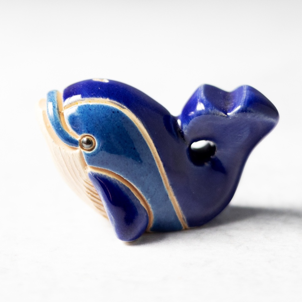 Artesania Rinconada Blue Glazed Whale Hand Carved Clay Vintage Marked aR Small